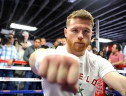 фото - Кого выберет Сауль Альварес?