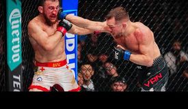 Побоище Яна и Двалишвили, жуткая травма Пантожи. Видео лучших моментов UFC 323