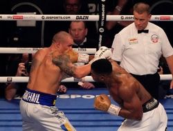 фото - Фьюри вернётся в ринг только в случае, если Джошуа победит Усика? Ответ Арума