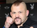 Экс-чемпион из Зала славы UFC арестован в США за домашнее насилие