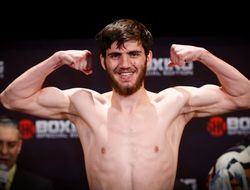 фото - Умар Саламов нокаутировал Дениса Либау в Грозном