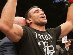 фото - Злой рок: Вердум выбывает из UFC 196 из-за травмы