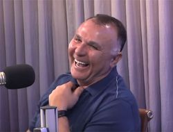 фото - Усика не отвлекают события в Украине, он этим не слишком обеспокоен — Эгис Климас 