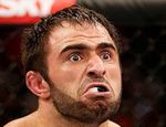 UFC 219: Омари Ахмедов не смог победить Марвина Веттори