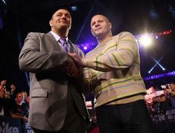 фото - Видео дня: Емельяненко и Митрион снова встретились лицом к лицу