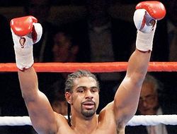 фото - Дэвид Хэй успешно отстоял пояс чемпиона