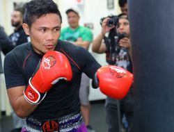 фото - Возвращение легендарного «человека-змея» Ньетеса. Филиппинец победил Каррильо