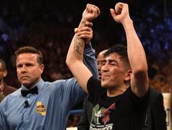 фото - Санта Крус — чемпион мира в четырёх весовых дивизионах!