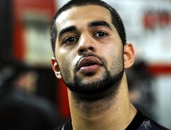 фото - Арум даст Али денег, чтобы устроить бой Брэдли с Риосом