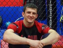 фото - Альберт Туменов выбывает из UFC 188