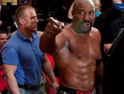 фото - Шеннон Бриггс хочет драться голыми кулаками, нацелен на бой с ветераном ММА