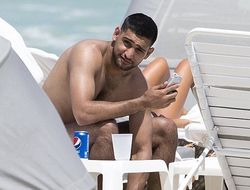 фото - Амир Хан возжелал очередного пенсионера — теперь Оскара Де Ла Хойю