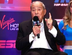 фото - Боб Арум сделал заявление о бое Ломаченко–Камбосос