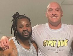 фото - Соперник Джошуа жёстко угрожает ему в духе Уайлдера