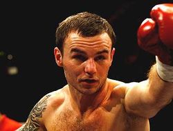 фото - Кевин Митчелл забил Даниэля Эстраду до отмашки