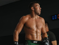 фото - Чемпион ответил Махачеву и Стриклэнду: «Пытаешься выглядеть крутым?»