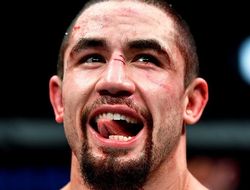 фото - Уиттакер рассказал, что Джонс сделает с Ганом