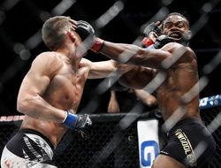 фото - Тайрон Вудли против Стивена Томпсона, часть вторая: неофициальное промо-видео