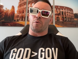 фото - Стриклэнд это лошара и лузер. Заберу титул и стану двойным чемпионом — претендент