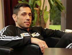 фото - Феликс Штурм возвращается, хочет драться со звёздным соотечественником — СМИ