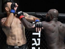 фото - Результаты UFC Fight Night 189: Розенструйк забил Сакаи, победы Долидзе и Салихова — видео, бонусы