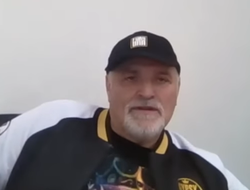 фото - Отец Фьюри пожалел Джошуа: «Проснитесь! Не видите, что у ребёнка беда?»