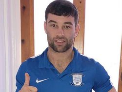 фото - Кадр дня. Херн показал нарушителя правила «не дай ударить себя — ударь сам» (18+)