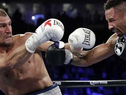 фото - Как увидели реванш Уорда и Ковалёва судьи — фото карточки со счетами