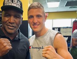 фото - Фёдор Черкашин в преддверии дебюта в США спаррингует с сыном легенды