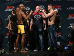 фото - Видео взвешивания UFC 183: Андерсон Силва против Ника Диаса