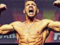фото - Дю Плесси бросил вызов суперзвезде UFC. Готов драться на выезде