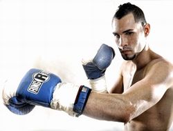 фото - «Снайпер» Педраса не хочет драться с приятелями