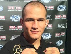 фото - Джуниор дос Сантос: «Веласкесу придётся со мной драться. И не раз»