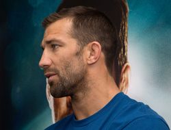 фото - Люк Рокхолд: Может, у Уайдмана месячные?