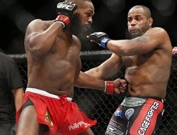 фото - Джон Джонс обещает уничтожить Кормье в реванше