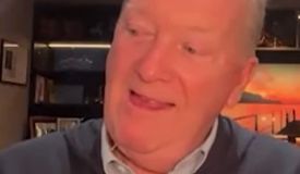 «Усику придётся защищать свои титулы». Уоррен о 2026 годе в супертяжёлом весе