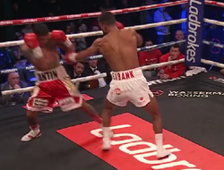 фото - Юбэнк побил Антина, Магнези взял серебряный пояс: видео