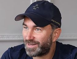 фото - Подбородок Джойса или плюха Чжилеи? Хирн накручивает интригу