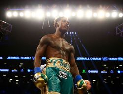 фото - Россиянин заменит провалившего допинг-пробу Монро и сразится с а-Чарло — СМИ