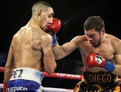 фото - Мэйуэзер заблестел новыми гранями, Ломаченко тренируется, Теофимо получает в голову — соцсети