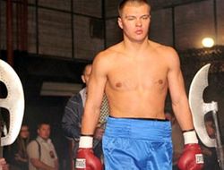 фото - (Результаты + Видео) Вячеслав Глазков не впечатлил в бою с Олоукуном