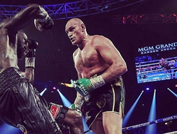 фото - Головная боль Кроуфорда, Уайлдер за миг до нокдауна, Холифилд продолжает готовиться к возвращению — соцсети 