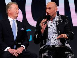 фото - Где состоится бой между Джошуа и Фьюри? Отвечает Фрэнк Уоррен