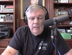 фото - «Бенавидес проиграет Гвоздику!» Тедди Атлас уверен в победе украинца