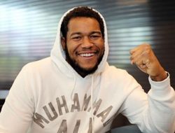 фото - Бывший соперник Усика проведёт два боя за вечер — уже сегодня