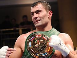 фото - Рахим Чахкиев нокаутировал Джуниора Энтони Райта