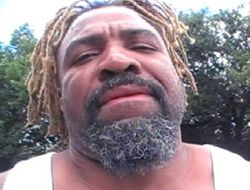 фото - Шеннон Бриггс вновь выйдет в ринг 17 мая