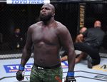 Бой Рейес–Прохазка отменён, последний турнир UFC в феврале возглавят тяжеловесы