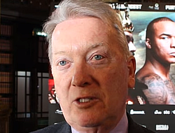 фото - Нет Уоррену покоя: обещает обжаловать решение WBA по бою Усик–Дюбуа