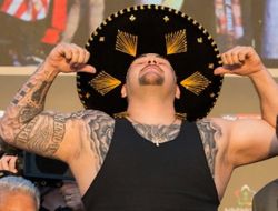 фото - «Он всё профукал, реально». Джордж Формен хватается за голову от веса Руиса